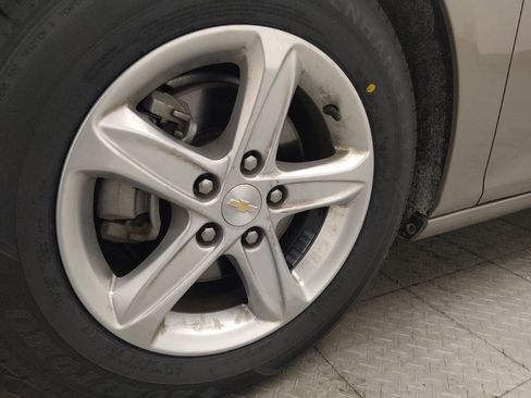 Used 2025 Chevrolet Malibu LT FWD image 31