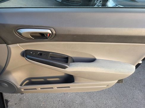 Used 2010 Honda Civic LX image 11