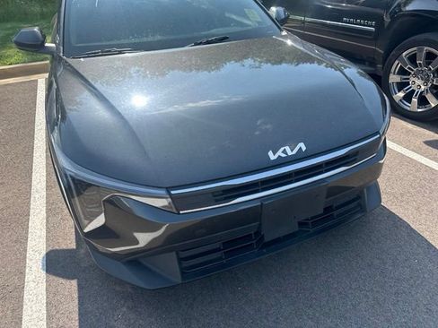 Used 2025 Kia K4 FWD image 4