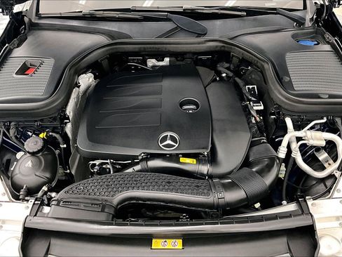 Certified 2022 Mercedes-Benz GLC 300 4MATIC image 9
