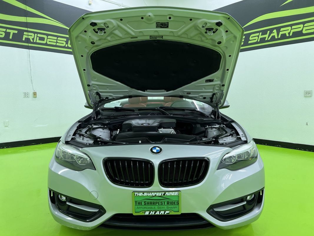 Used 2016 BMW 228i Convertible RWD image 4