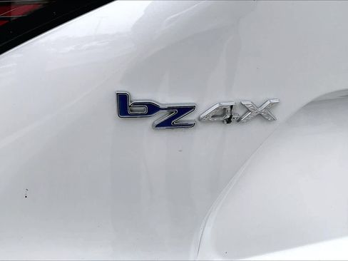 Used 2024 Toyota bZ4X XLE image 30