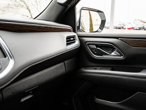 Used 2021 Chevrolet Tahoe Premier image 40