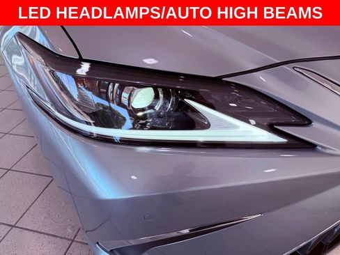 Certified 2024 Lexus ES 350 w/ Premium Package FWD image 10