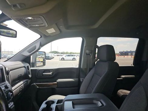 Used 2023 Chevrolet Silverado 2500 LT AWD/4WD image 11
