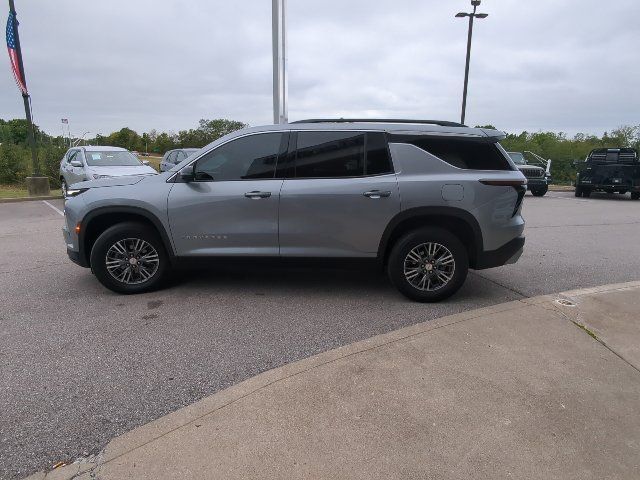 Used 2024 Chevrolet Traverse LT FWD image 29