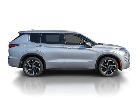 Used 2024 Mitsubishi Outlander SEL image 9