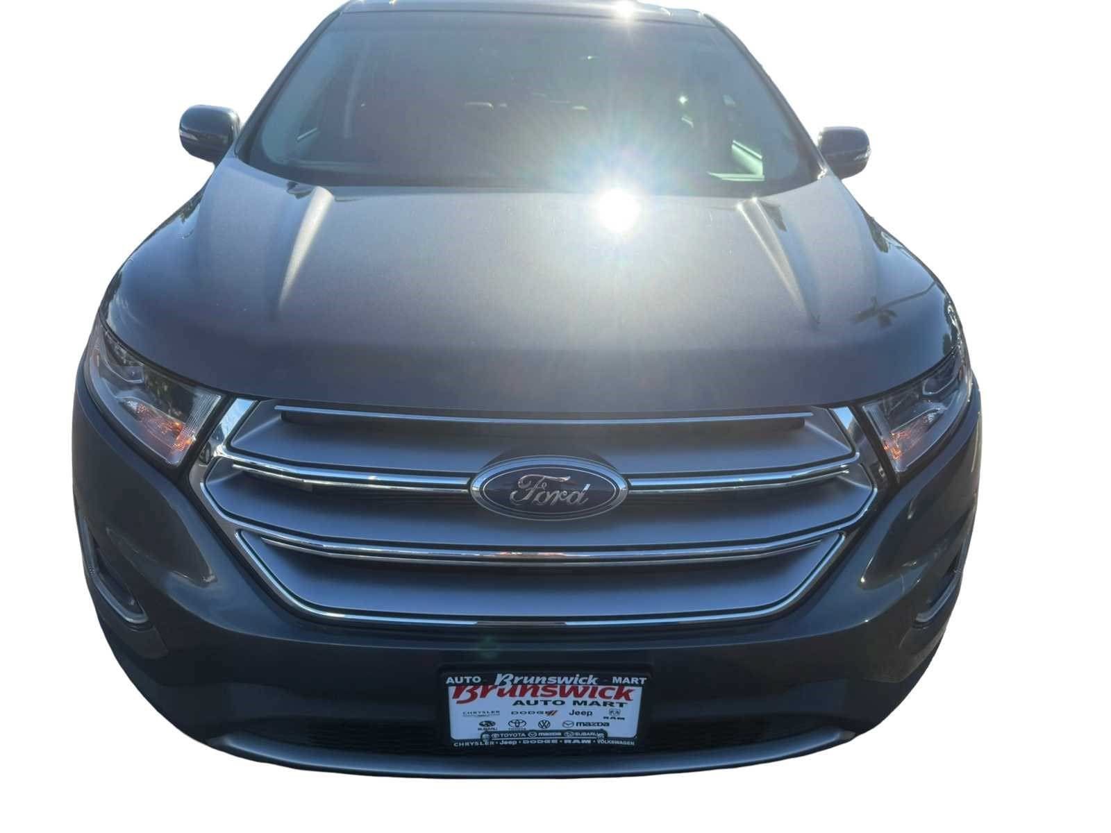 Used 2015 Ford Edge SEL w/ Equipment Group 201A FWD image 3