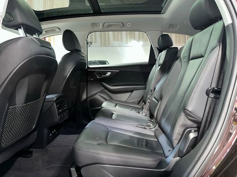 Used 2021 Audi Q7 3.0T Premium Plus image 28