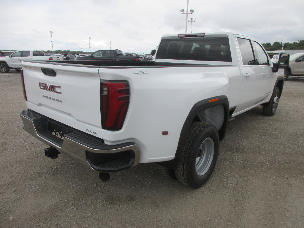 New 2026 GMC Sierra 3500 SLE w/ SLE Value Package AWD/4WD image 5