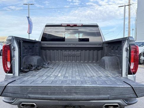 Used 2025 GMC Sierra 1500 AT4 w/ AT4 Premium Package image 8