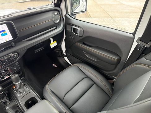 New 2026 Jeep Gladiator Sport image 23