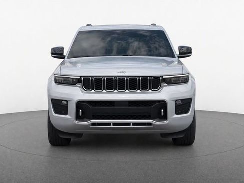 Used 2023 Jeep Grand Cherokee Overland w/ Adv Protech Group III RWD image 5