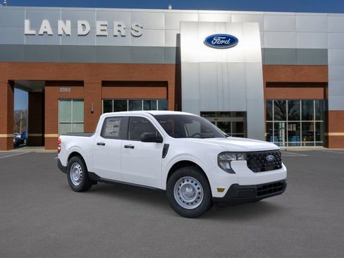 New 2025 Ford Maverick XL image 7