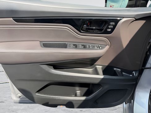 Used 2022 Honda Odyssey Elite image 39