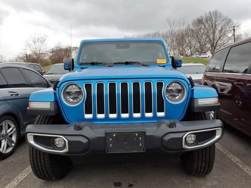 Used 2022 Jeep Wrangler Unlimited Sahara w/ LED Lighting Group image 13