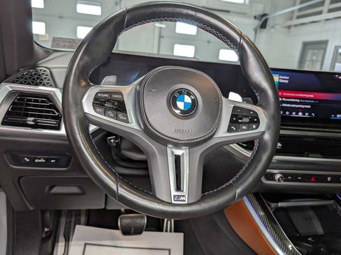 Used 2024 BMW X5 M60i AWD/4WD image 37