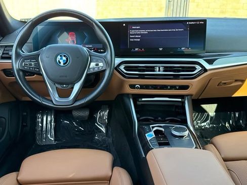 Used 2023 BMW i4 eDrive35 w/ Premium Package RWD image 31