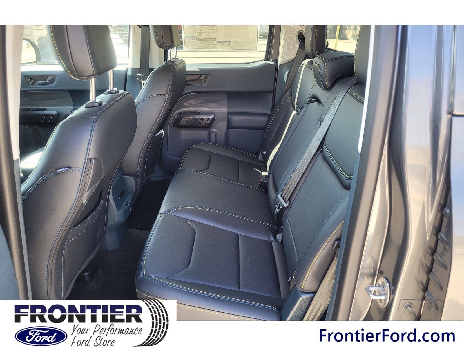 Used 2025 Ford Maverick Lobo AWD/4WD image 11