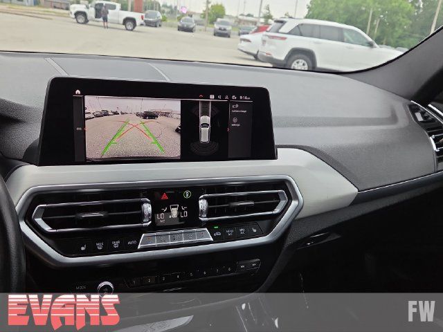 Used 2022 BMW X3 xDrive30i AWD/4WD image 7