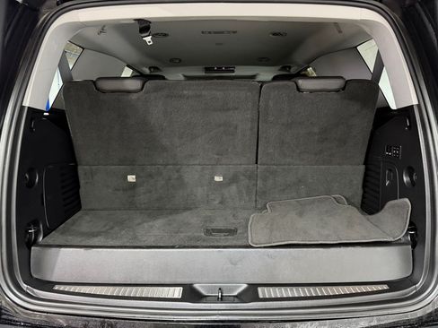 Used 2019 Cadillac Escalade Premium Luxury AWD/4WD image 23