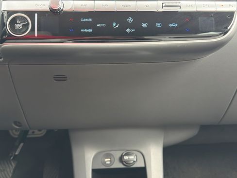 Certified 2023 Hyundai Ioniq 5 Limited AWD/4WD image 24