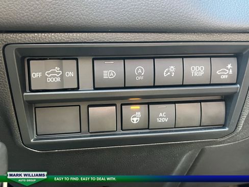 Used 2025 Toyota Tundra Limited image 13