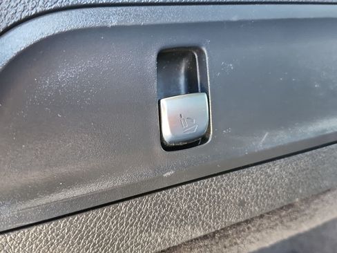 Used 2021 Mercedes-Benz GLC 300 image 27