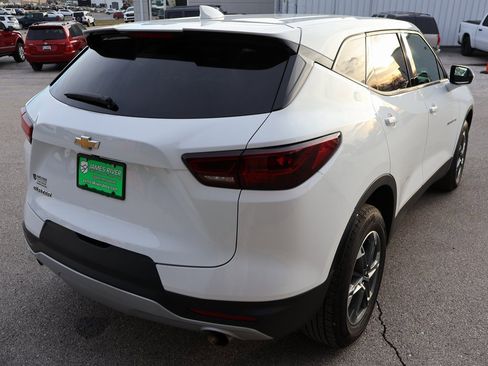 Used 2025 Chevrolet Blazer LT image 5