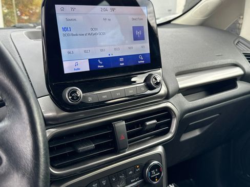 Used 2020 Ford EcoSport SE image 23