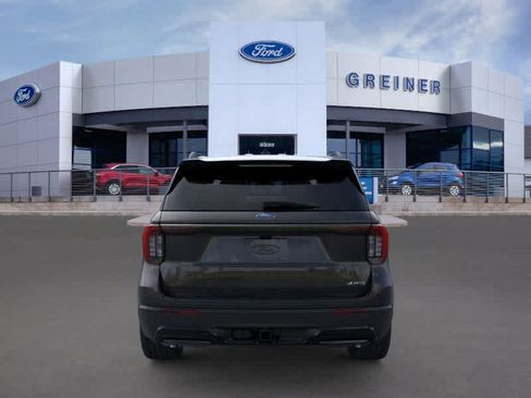 New 2026 Ford Explorer ST-Line w/ ST-Line Street Pack AWD/4WD image 5