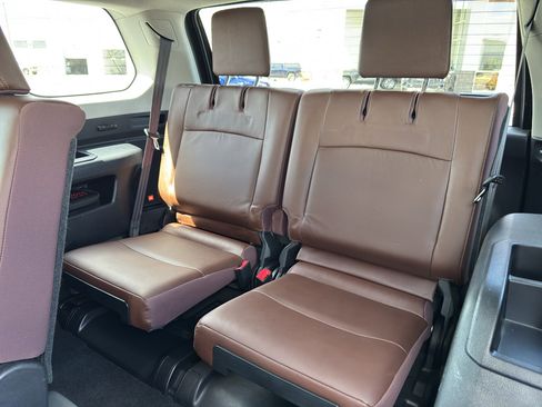Certified 2024 Toyota 4Runner Limited AWD/4WD image 8