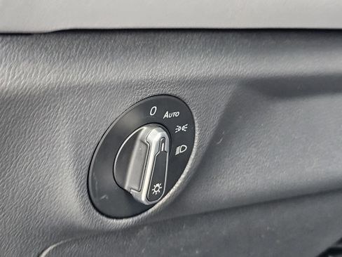 New 2025 Volkswagen Jetta SE image 20