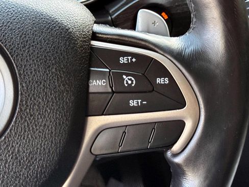 Used 2015 Jeep Grand Cherokee Limited AWD/4WD image 17