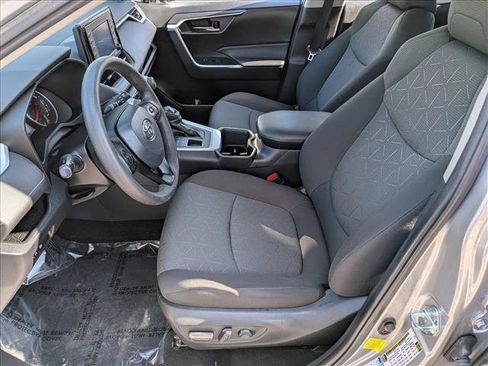 Used 2022 Toyota RAV4 XLE image 16