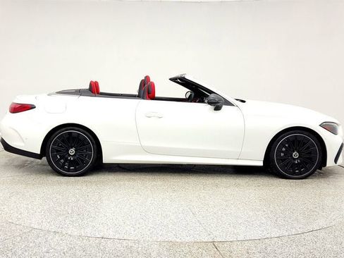 Used 2024 Mercedes-Benz CLE 450 4MATIC Cabriolet image 4