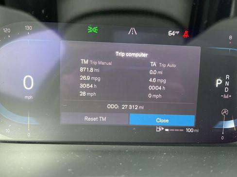 Certified 2023 Volvo XC40 B5 Plus w/ Protection Package Premier image 19