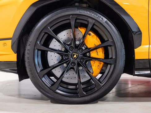 Used 2024 Lamborghini Urus S AWD/4WD image 19