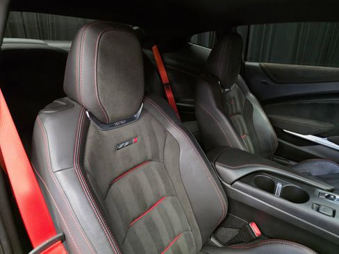 Used 2017 Chevrolet Camaro ZL1 RWD image 35