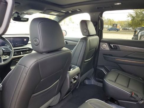 New 2026 Buick Enclave Avenir w/ Super Cruise Package image 10