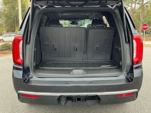 Used 2023 GMC Yukon SLT w/ SLT Luxury Package image 21