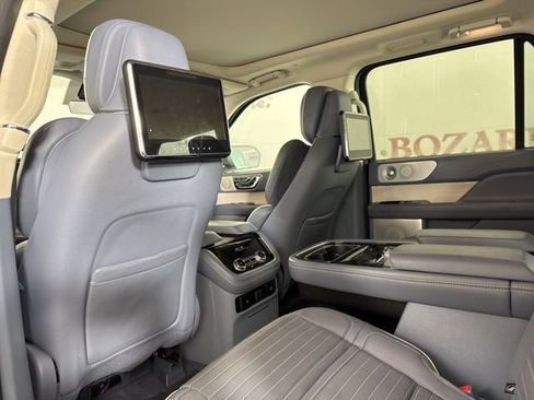 Used 2021 Lincoln Navigator Black Label image 14