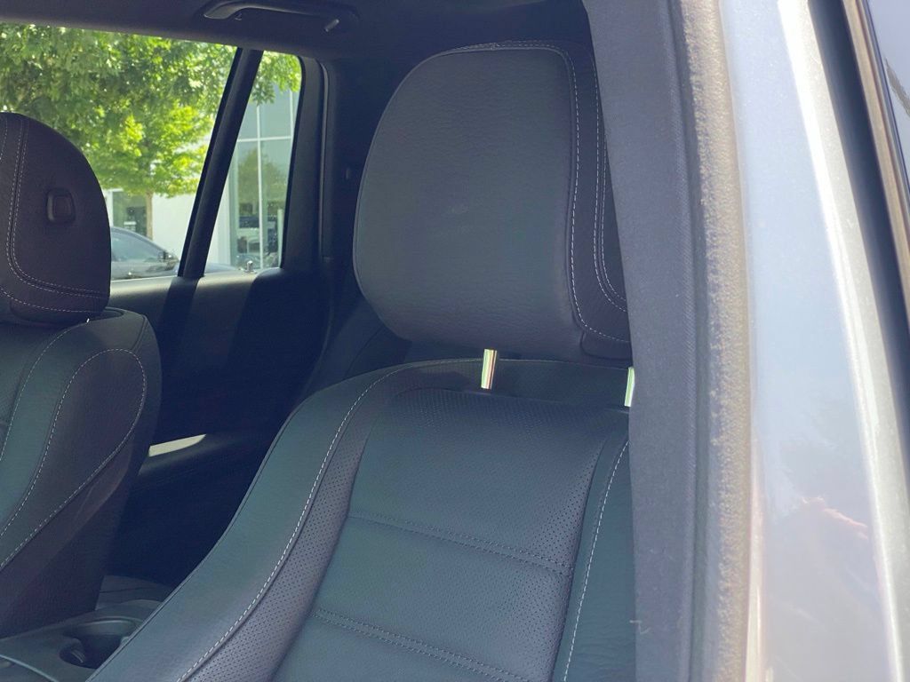 Used 2025 Mercedes-Benz GLS 450 4MATIC image 22