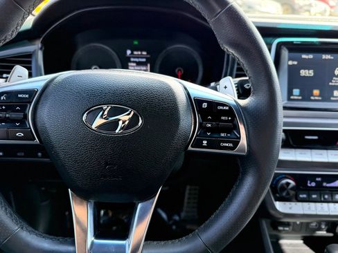 Used 2018 Hyundai Sonata Sport w/ Tech Package 05 FWD image 28