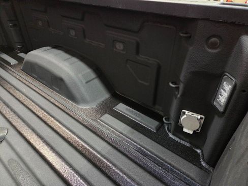 Used 2020 Chevrolet Silverado 2500 High Country w/ Z71 Off-Road Package image 32