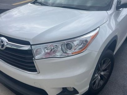 Used 2014 Toyota Highlander Plus