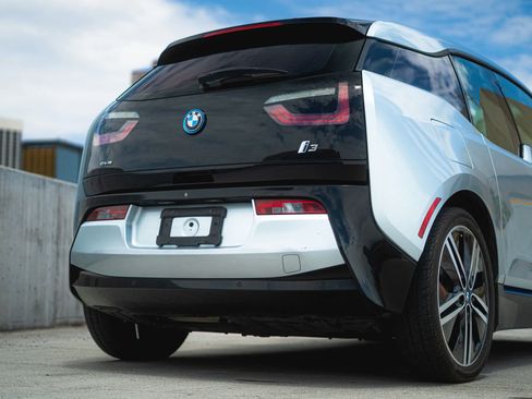 Used 2015 BMW i3 w/ Range Extender image 23