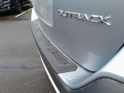 Used 2022 Subaru Outback Limited AWD/4WD image 45