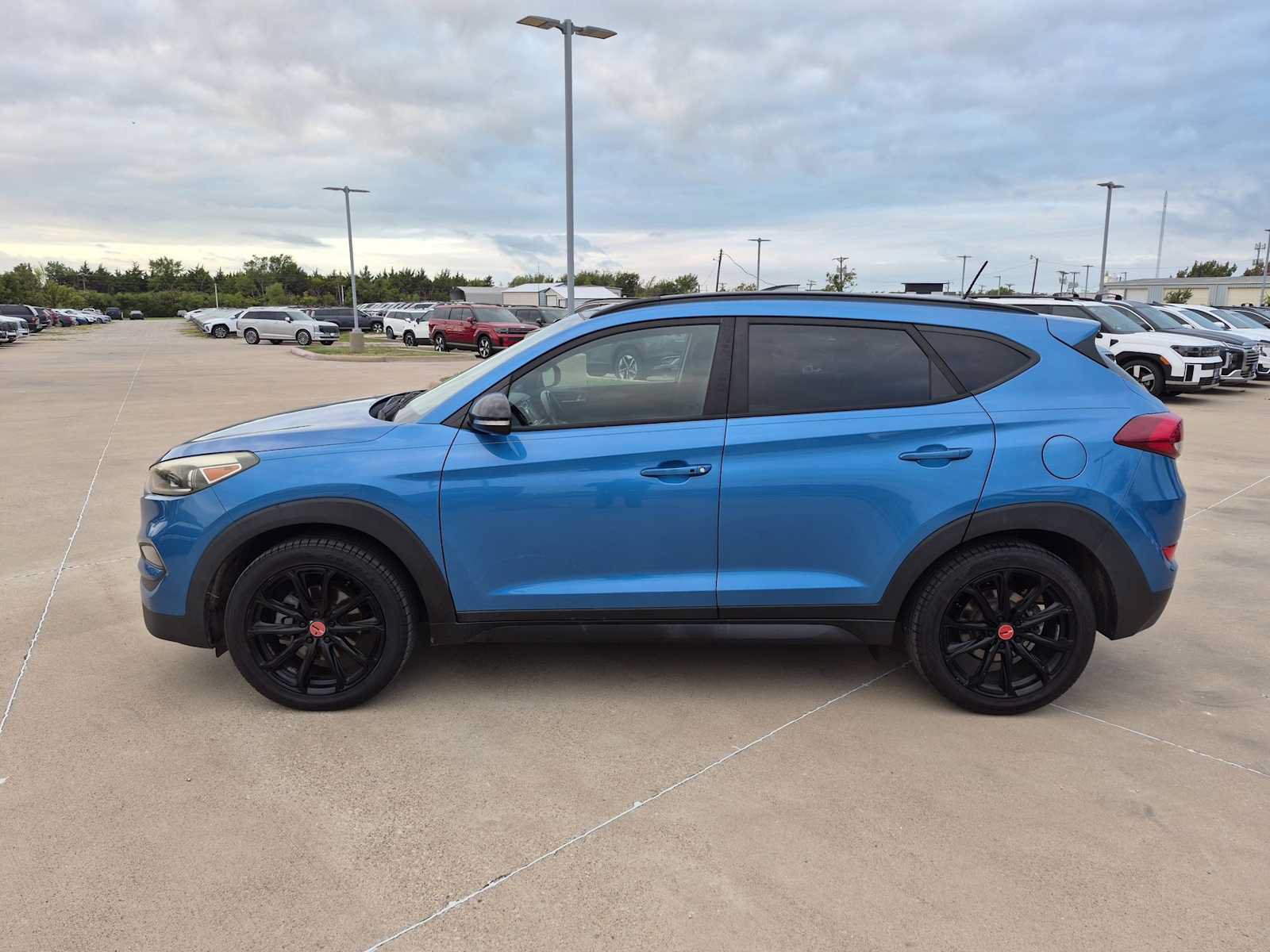 Used 2017 Hyundai Tucson Night AWD/4WD image 11