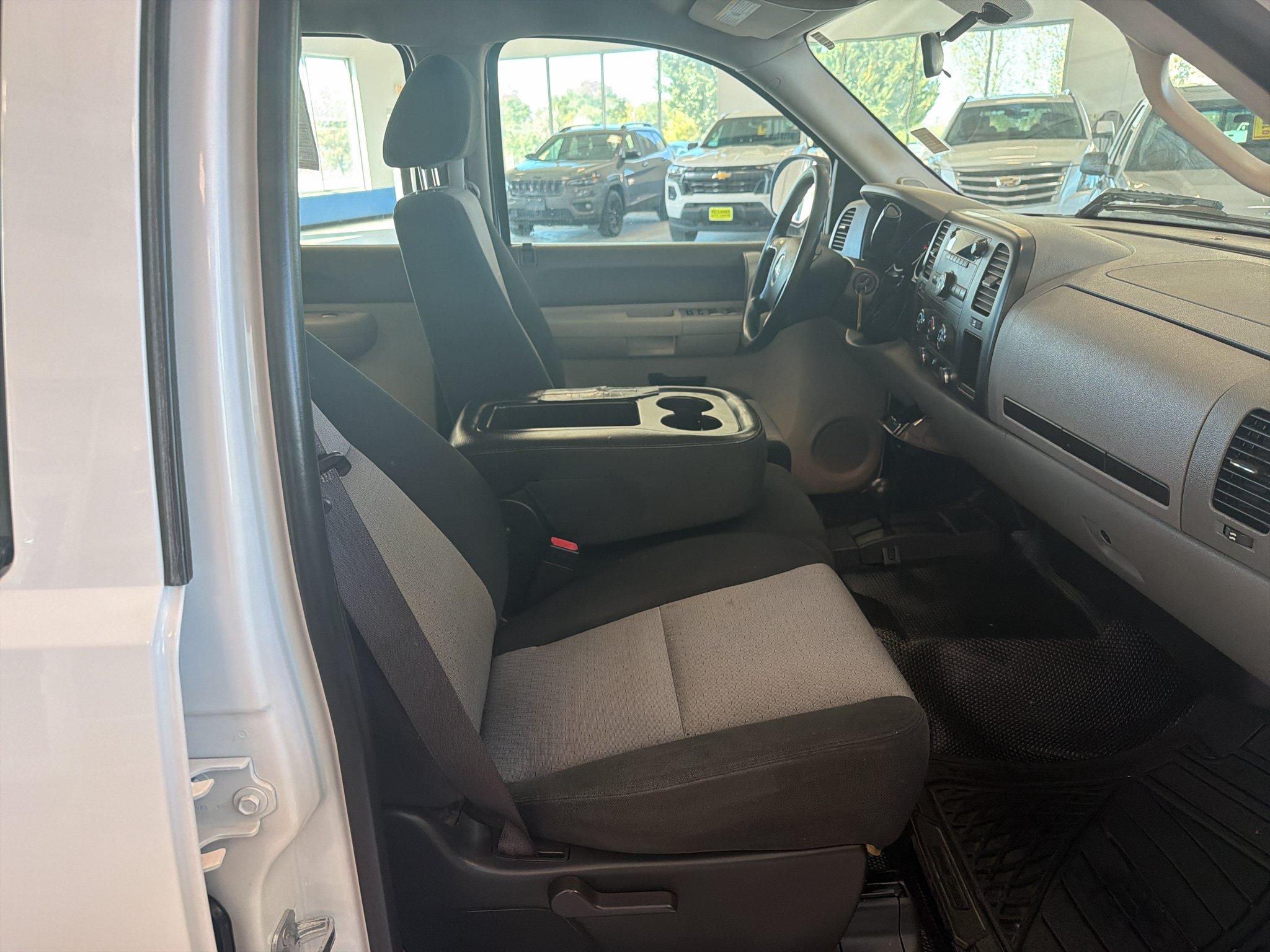 Used 2008 GMC Sierra 1500 W/T AWD/4WD image 16